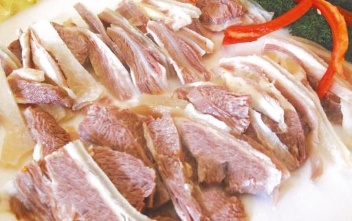 脚底冰凉的人该如何去调理