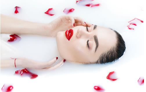 脚底冰凉的人该如何去调理