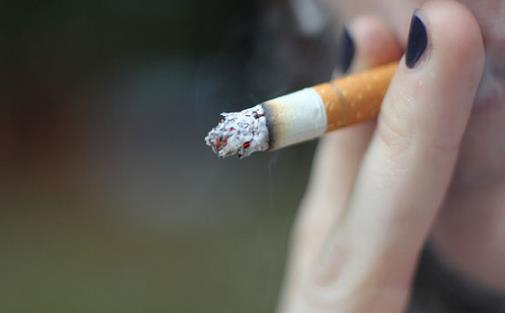 染发会不会危害健康?3种易致癌的行为应立即停止