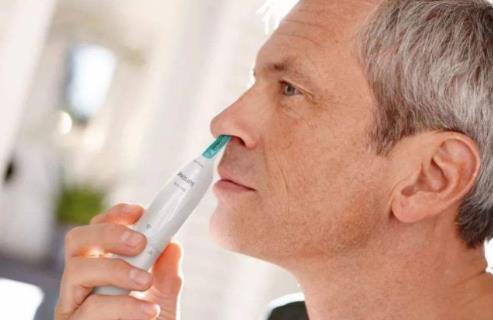 鼻毛长出来是拔掉还是剪掉？如何保护好个人鼻腔