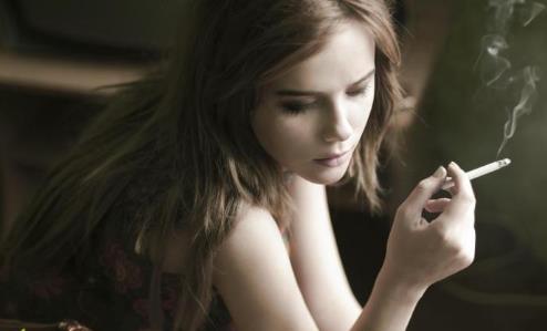 总是戒烟戒不了 但是这4种情况必须暂停吸烟